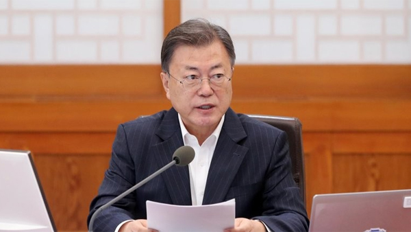 문 대통령 "공정하고 안전한 선거관리에 만전‥확진·격리자 투표권도 보장"