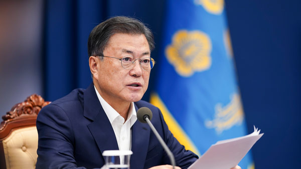 문 대통령, 김 총리와 주례회동‥"산불피해 이재민 지원 만전 기하라"