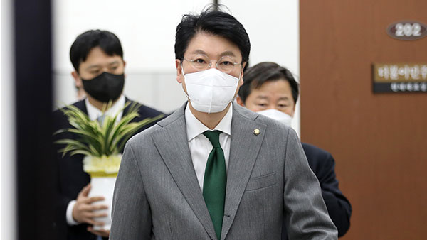 장제원, 회동 관련 "전화나 문자 받지 못해"‥"먼저 하는 게 맞겠느냐"