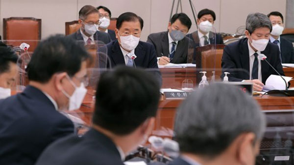 정의용 장관 "우크라 의용군 한국인 9명 중 3명 귀국, 2명 소재 불명"