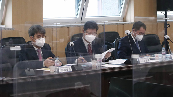 [속보] 인수위, 공수처 간담회‥"공수처장 거취 입장표명 요구하는 여론 있어"