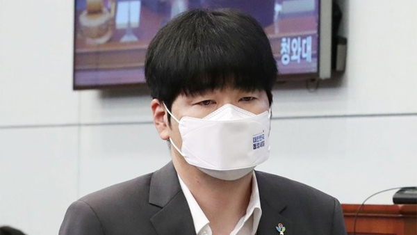 탁현민 "문 대통령 '유퀴즈' 출연 요청 없었다? CJ 거짓말 큰 문제"