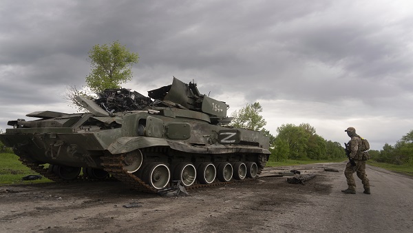 군 "우크라 무기 지원국에 내수용으로 무기 수출 검토"