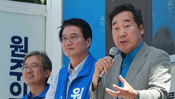 이낙연 DJ묘역 참배후 미국행‥"인생은 아름답고 역사는 발전"