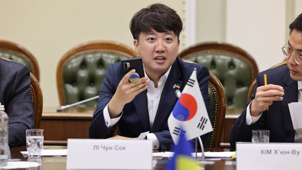 이준석, 또 정진석 비판 "1년 내내 흔들고 무슨 싸가지 논하나"