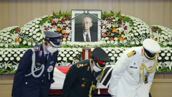 '백선엽 2주기' 안철수 "대한민국 평화, 한미동맹 지키겠어"