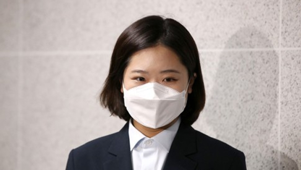 박지현, 당대표 출마 신청 결국 좌절‥민주당 "피선거권 없어" 