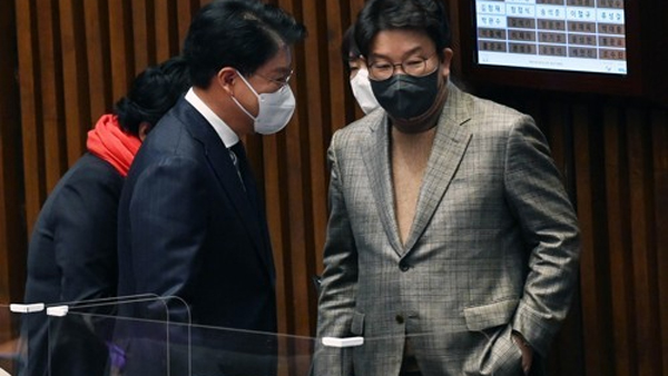 권성동-장제원 균열‥"문 닫아 걸고 하라" 당내 경고음 