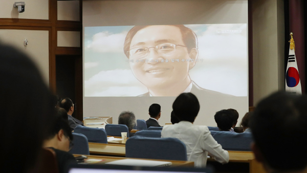고 노회찬 서거 4주기‥정의당 "사무치게 그립다‥힘들고 어려워도 멈추지 않는다"