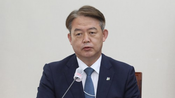 신인호 안보실 2차장 사퇴‥대통령실 "건강 악화"