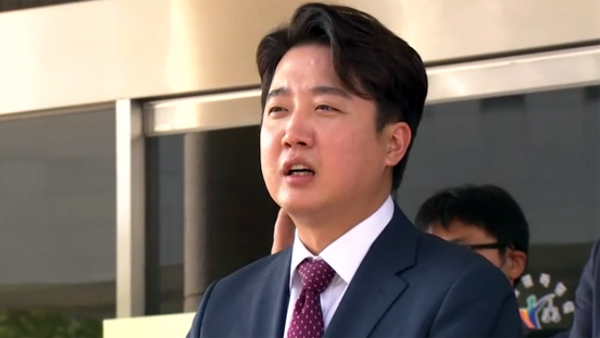 "가처분 인용되면 사퇴한다고‥" 이준석 "8월초 상황‥낭만섞인 결말 가능성 없어" 