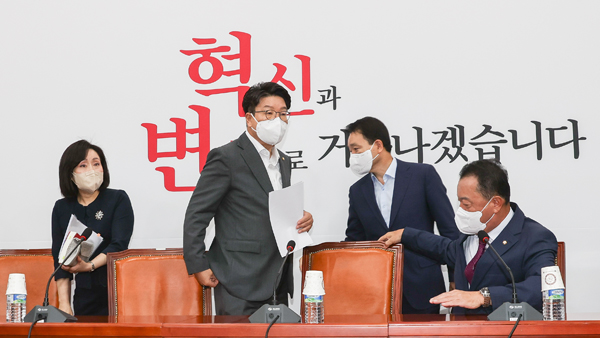 국민의힘, '주호영 비대위' 해산‥"권성동 원대가 당대표 권한대행"
