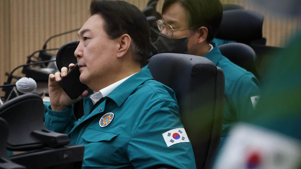 윤 대통령, 퇴근없이 대통령실서 철야 근무‥"긴장의 끈 놓지 말라" 