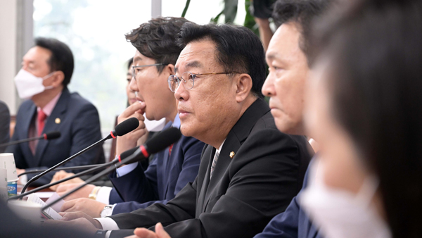 정진석 "북한 핵 법제화, 여야 공동결의문 채택 공식 제안"