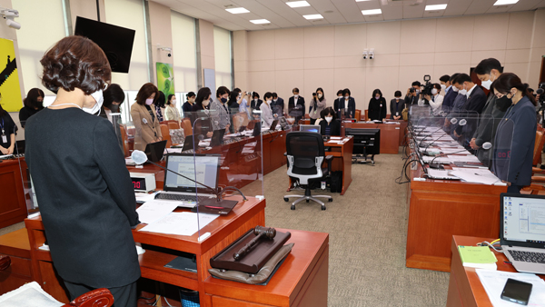 여야, 신당동 사건 한목소리 추모‥여가부 대처 질타