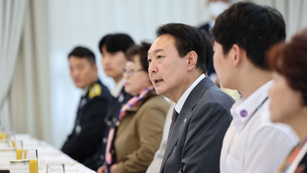 윤 대통령, 19일 여당 원외 당협위원장과 오찬‥"여당과 소통 강화"