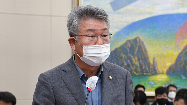 "감사원 '코레일 리스트', 문 정부 임명한 중기부 산하기관장들 포함"