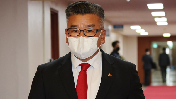 유병호 감사원 사무총장, '근태 의혹' 제기에 "사전에 연가 제출"