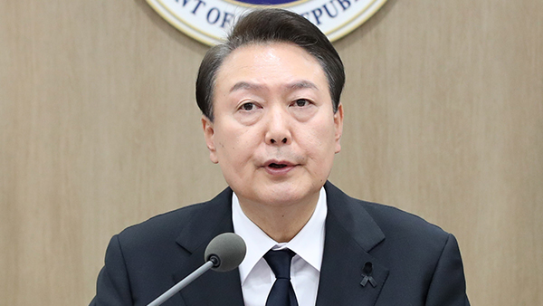 윤 대통령, 경찰 질타 "당일 112신고 내역 한점 의혹 없도록 공개"