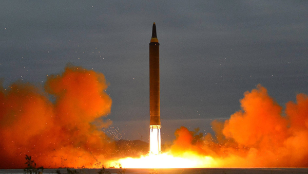 [속보] "북한 미사일 일본 상공 통과" <교도통신>