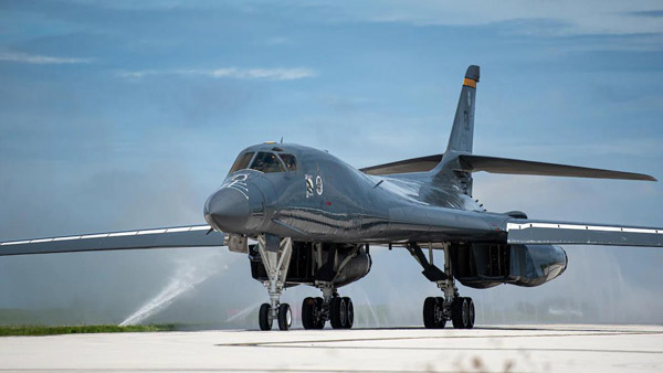 미국 전략폭격기 B-1B 한반도 전개‥북한 도발에 강력 경고