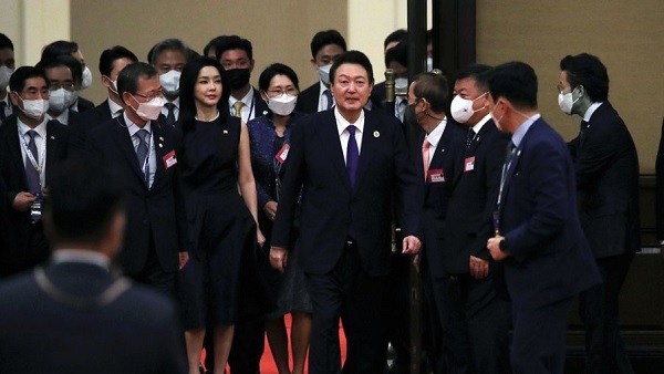 윤 대통령, 캄보디아·태국과 잇따라 정상회담