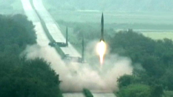 북한, '확장억제 강화'에 미사일로 맞대응 "더 맹렬해질 것"