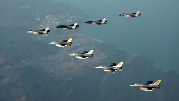 F-35A 동원 미사일 발사대 타격훈련 첫 공개‥北ICBM 도발에 대응