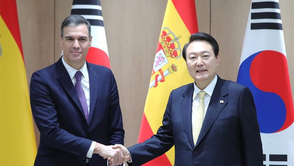 윤 대통령, 스페인 총리와 정상회담 "규범 기반 국제질서 이끄는 핵심 파트너"