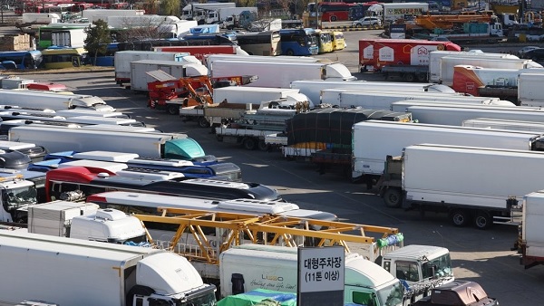 정부, 행안장관 주재 회의서 화물연대 파업 대응 논의 