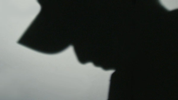 유리컵 물어뜯는 이상행동 보이다 피 토하며 사망‥군은 "단순 병사"