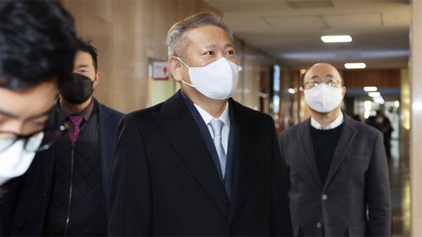 해임 건의된 이상민 장관‥ 거취 표명 질문에 "특별히 드릴 말씀 없다"
