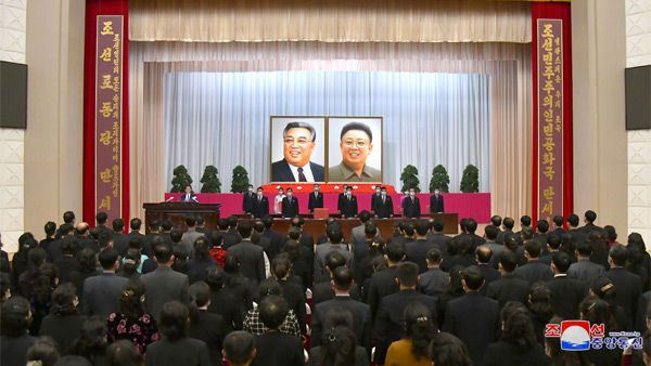 북한, 김정일 사망 11주기 추모‥'대를 이은 충성' 강조