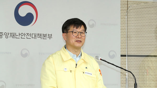 정부 "의료안정시 일상회복‥코로나19도 독감처럼 관리 검토"