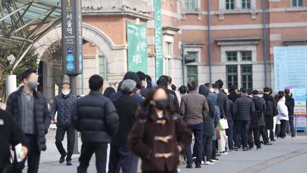 코로나19 신규 확진 35만3,980명‥사망 384명