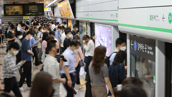 지하철 2호선·5~8호선 심야운행 다음달 7일부터 재개