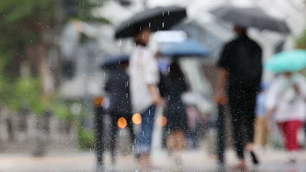 [날씨] 중부지방 내일까지 폭우‥전국 대체로 흐림
