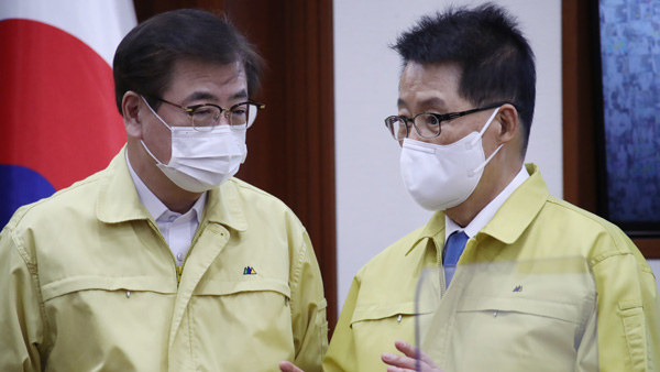 검찰, 국정원 박지원·서훈 고발 사건 공공수사 1·3부 배당