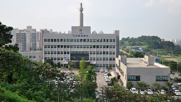 경기 시흥 노래방에서 '마약파티'‥외국인 9명 조사중