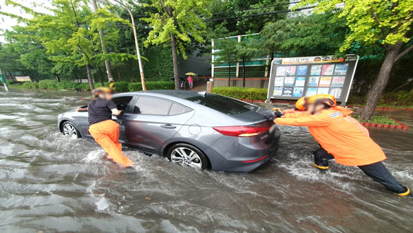 침수되고 가로수 넘어지고‥인천, 강풍·호우 피해 잇따라