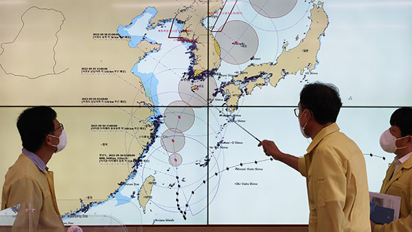 태풍 힌남노, 대만 동쪽 해상서 북상‥내일 오전 '초강력' 발달