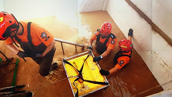 속보 실종자 7명 중 2명 생존 확인추가 수색 중