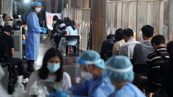 신규 확진 9만 9천837명‥위중증 536명, 사망 44명