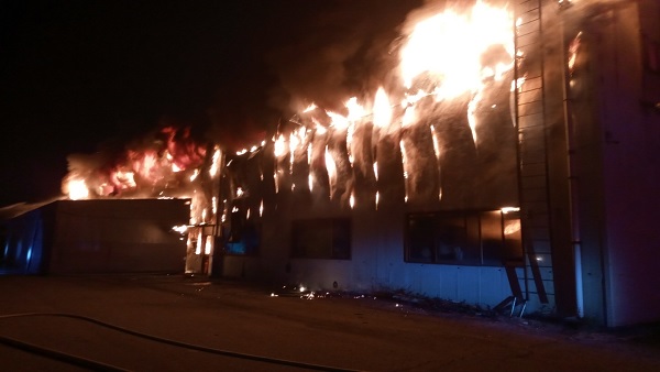 전남 담양 자동차 제품 공장 불‥약 3시간 만에 진화