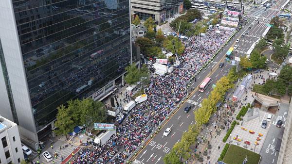 주말 서울 도심 대규모 집회 예정‥경찰 "대중교통 이용·차량 우회"