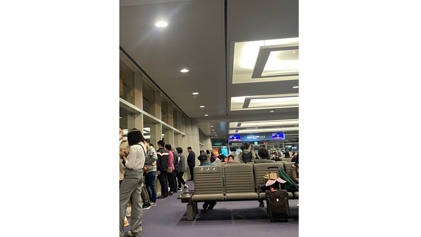 비엣젯 항공기 결항‥다낭 가려던 승객 5시간째 대기