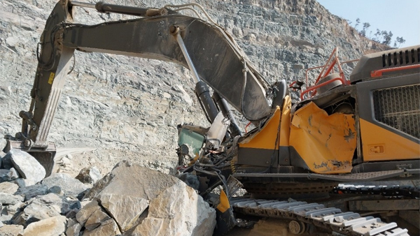 경남 합천 채석장서 50대 굴착기 기사 낙석에 맞아 숨져 