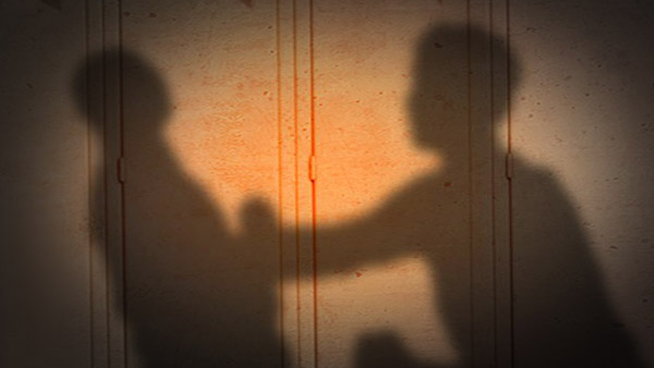 놀린다는 이유로 동급생 옆구리 흉기로 찌른 중학생 검거