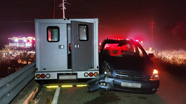 전남 영광서 음주 차량 군용 트럭 추돌‥군인 1명 숨지고 2명 다쳐
