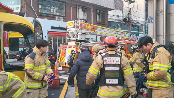 서울 신당동 노래방 화재‥6명 연기 흡입·30명 대피 